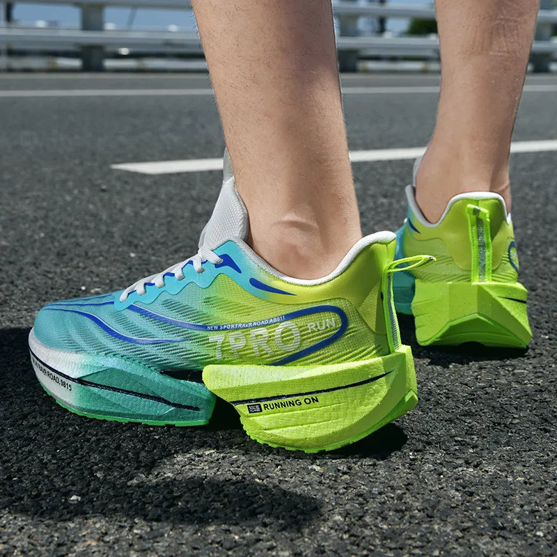 Carbon Plate Mesh Running Shoes